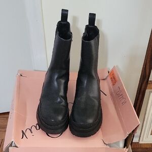 Wild Pair Black Ankle Boots